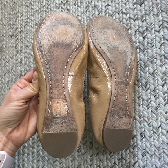 Tory Burch nude flats EUC - Picture 4 of 4